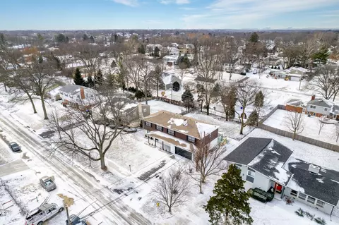 View/Area - 1000 Delles Rd, Wheaton, IL 60189 photo 1 of 4