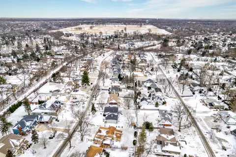 View/Area - 1000 Delles Rd, Wheaton, IL 60189 photo 3 of 4