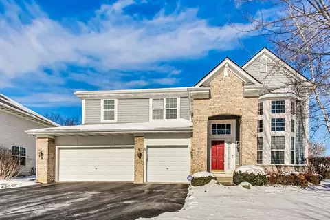 18780 W Highfield Dr W, Lake Villa, IL 60046