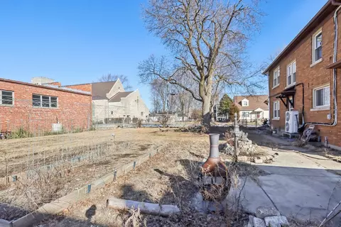 Exterior - 403 Watson St, Aurora, IL 60505 photo 12 of 12