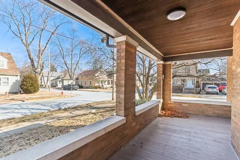 Exterior - 403 Watson St, Aurora, IL 60505 photo 5 of 12