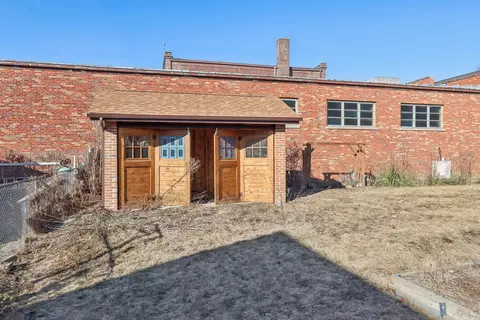 Exterior - 403 Watson St, Aurora, IL 60505 photo 11 of 12