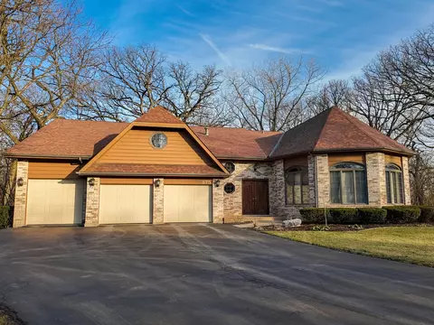 875 Saint Andrews Way, Frankfort, IL 60423