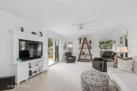 Living - 1 Whaler Ct, Third Lake, IL 60030 photo 2 of 2