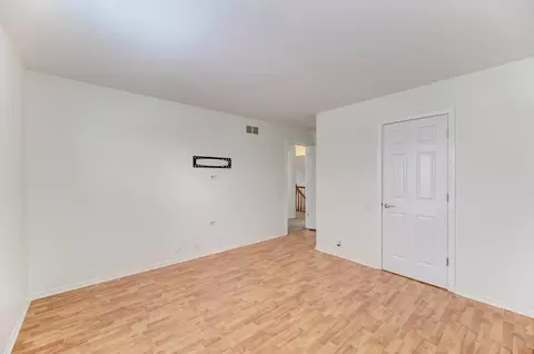 1807 Pebble Beach Cir, Elgin, IL 60123 photo 17