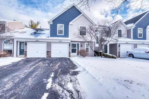 1807 Pebble Beach Cir, Elgin, IL 60123