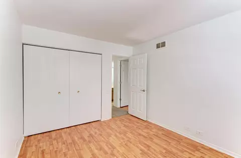 1807 Pebble Beach Cir, Elgin, IL 60123 photo 21