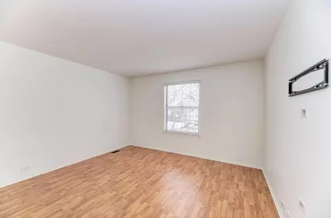 1807 Pebble Beach Cir, Elgin, IL 60123 photo 16