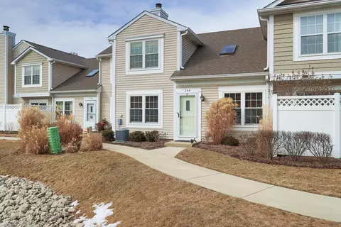 264 Le Parc Cir #264, Buffalo Grove, IL 60089