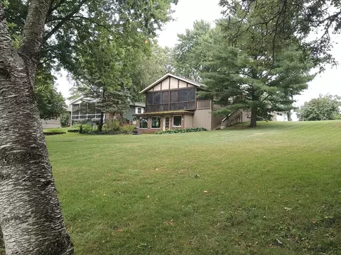 1407 Country Club Ln, Loda, IL 60948