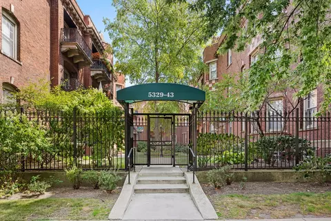 5329 S Harper Ave #3, Chicago, IL 60615
