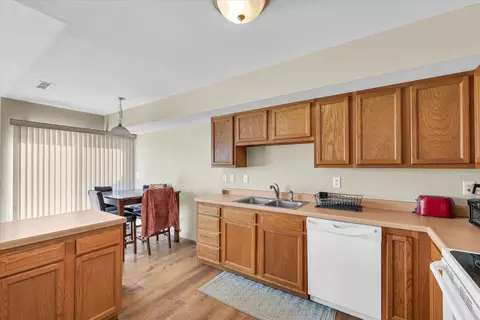 3409 Stoneway Ct, Champaign, IL 61822 photo 10