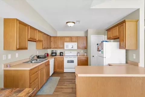 3409 Stoneway Ct, Champaign, IL 61822 photo 8