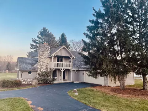 14332 Dan Patch Ln, Libertyville, IL 60048