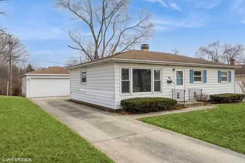 439 N Pershing Ave, Mundelein, IL 60060