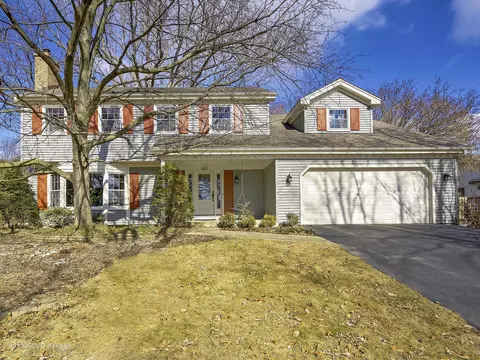 2204 Oak Hill Dr, Lisle, IL 60532