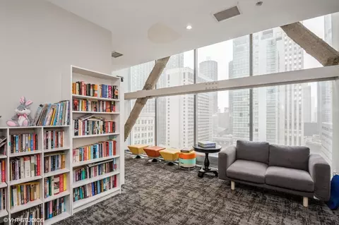 8 E Randolph St #2008, Chicago, IL 60601 photo 28