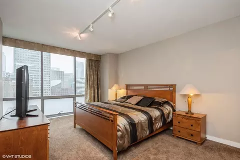 8 E Randolph St #2008, Chicago, IL 60601 photo 11