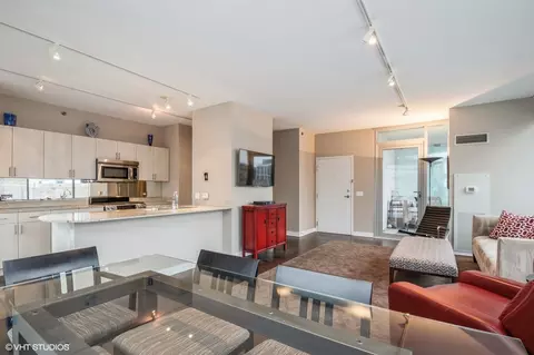 8 E Randolph St #2008, Chicago, IL 60601 photo 5