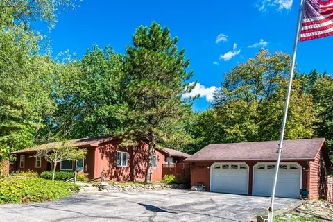 7623 288th Ave, Salem, WI 53168