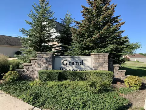 1001 Eineke Blvd, Algonquin, IL 60102 photo 13