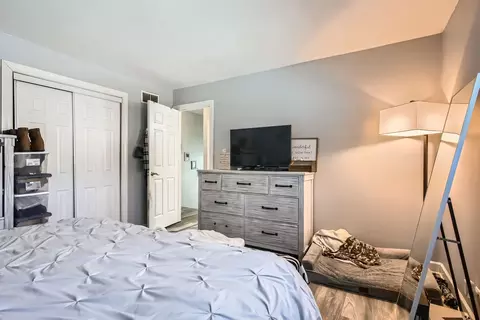 Bedroom - 1565 Niccon Trl, Algonquin, IL 60102 photo 2 of 5