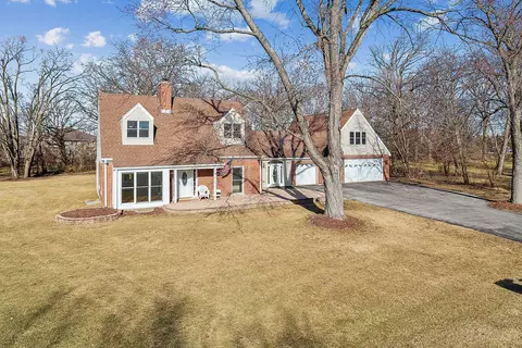 7 Mirta Cir, Lemont, IL 60439