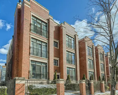 4857 N Winthrop Ave #3N, Chicago, IL 60640