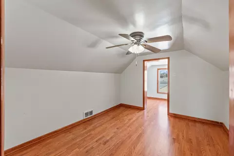Bedroom - 7313 S Artesian Ave, Chicago, IL 60629 photo 2 of 4