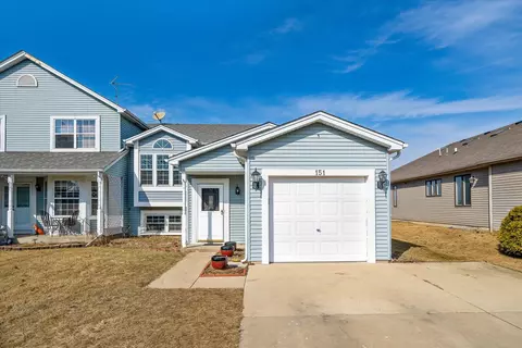 151 Meadows Dr, Sugar Grove, IL 60554