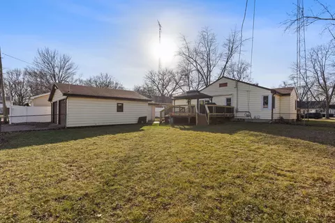 Exterior - 680 S Fraser Ave, Kankakee, IL 60901 photo 2 of 5