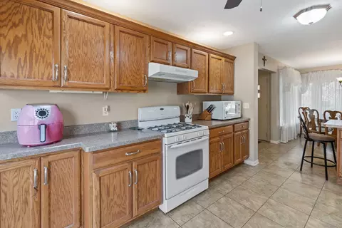 Kitchen - 680 S Fraser Ave, Kankakee, IL 60901 photo 2 of 2
