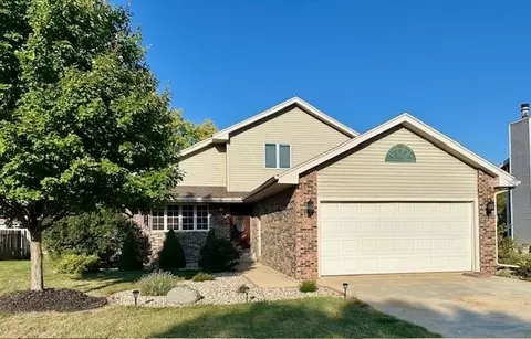 1341 Mill Pond Rd, Bourbonnais, IL 60914