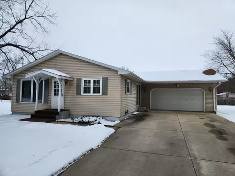 611 E 7th St, Rock Falls, IL 61071