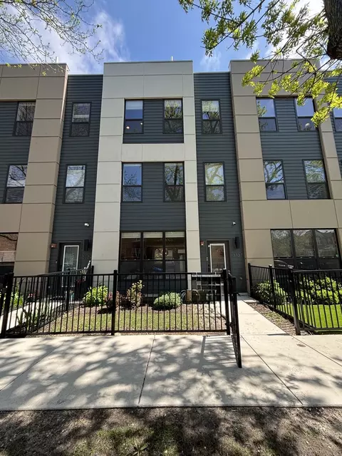 3137 N Karlov Ave, Chicago, IL 60641