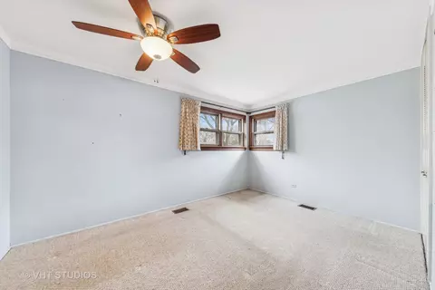 Bedroom - 3706 Owl Dr, Rolling Meadows, IL 60008 photo 1 of 3