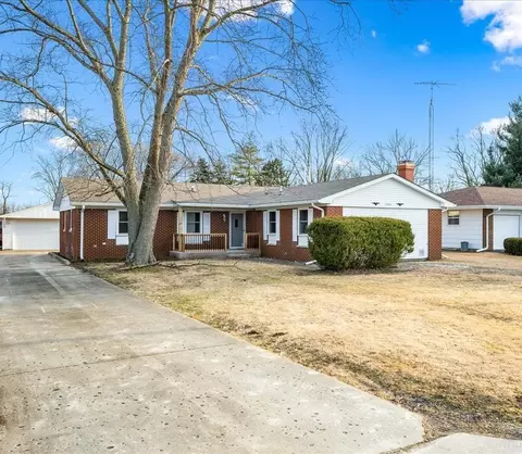 2206 Batestown Rd, Danville, IL 61832