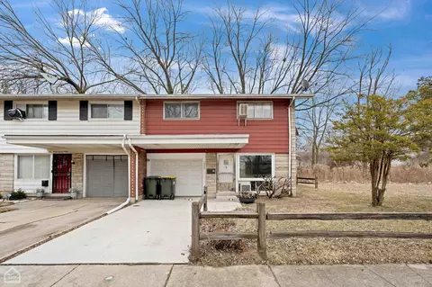 13703 S Parnell Ave, Riverdale, IL 60827