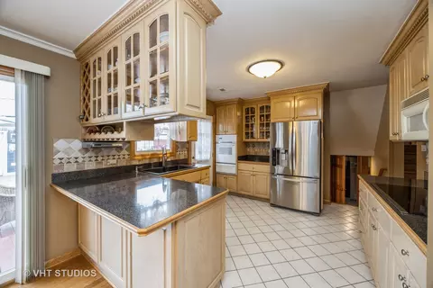 Kitchen - 8129 S Oketo Ave, Bridgeview, IL 60455 photo 1 of 1