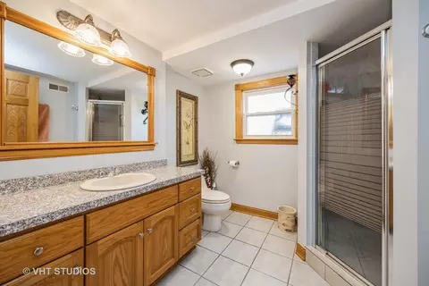 Bath - 8129 S Oketo Ave, Bridgeview, IL 60455 photo 2 of 2