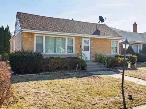 7625 N Tripp Ave, Skokie, IL 60076
