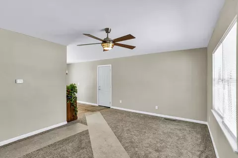 1506 Centennial Dr, Champaign, IL 61821 photo 10