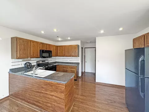 Kitchen - 415 Farmbrook Ct, Romeoville, IL 60446 photo 2 of 3