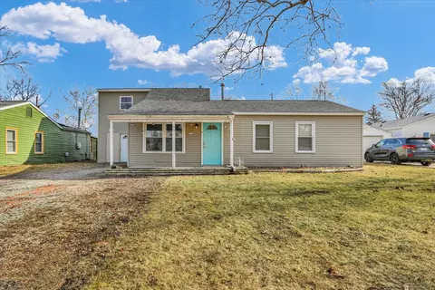 1714 Parkside Ter, Champaign, IL 61821