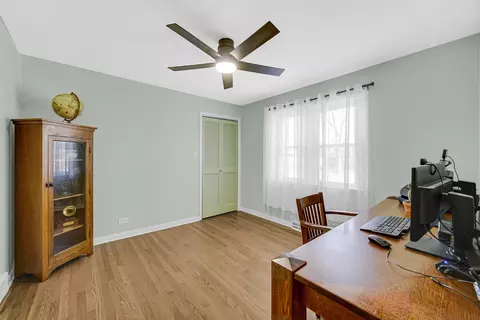 422 E Harrison St, Elmhurst, IL 60126 photo 12
