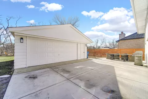 422 E Harrison St, Elmhurst, IL 60126 photo 22