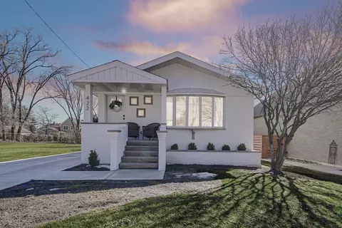 422 E Harrison St, Elmhurst, IL 60126 photo 23