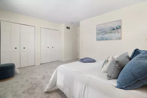 Bedroom - 1000 Fortress Dr, Mchenry, IL 60050 photo 1 of 3