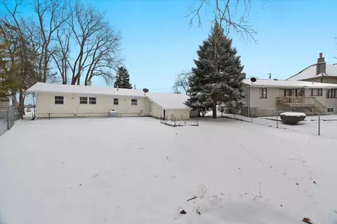 Exterior - 1000 Fortress Dr, Mchenry, IL 60050 photo 4 of 4