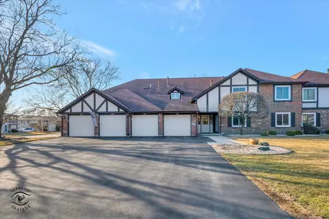15730 Orlan Brook Dr #206, Orland Park, IL 60462